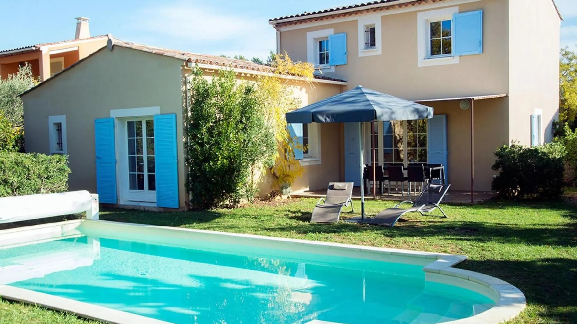 Provencal Villa With Private Pool