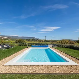Piscine Chauffée Saint-Saturnin-lès-Apt